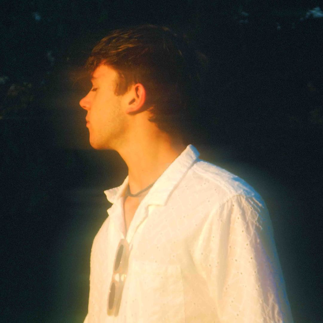 43FBA84D-1569-4C14-9C35-A83042420009